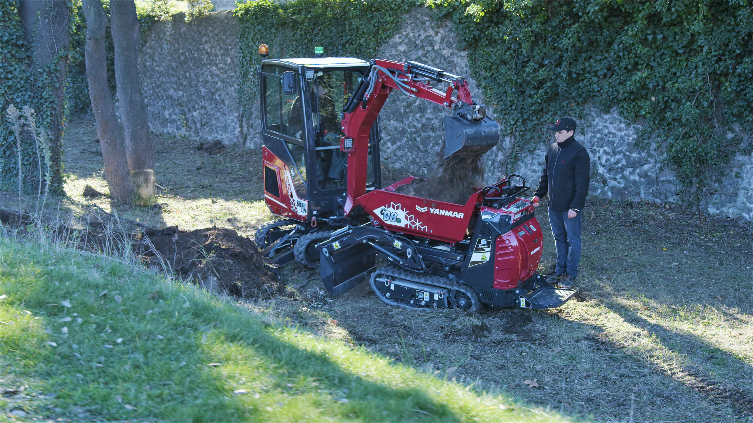 GRAVIT_elektryczne_wozidlo_gasienicowe_Yanmar_C08e_4