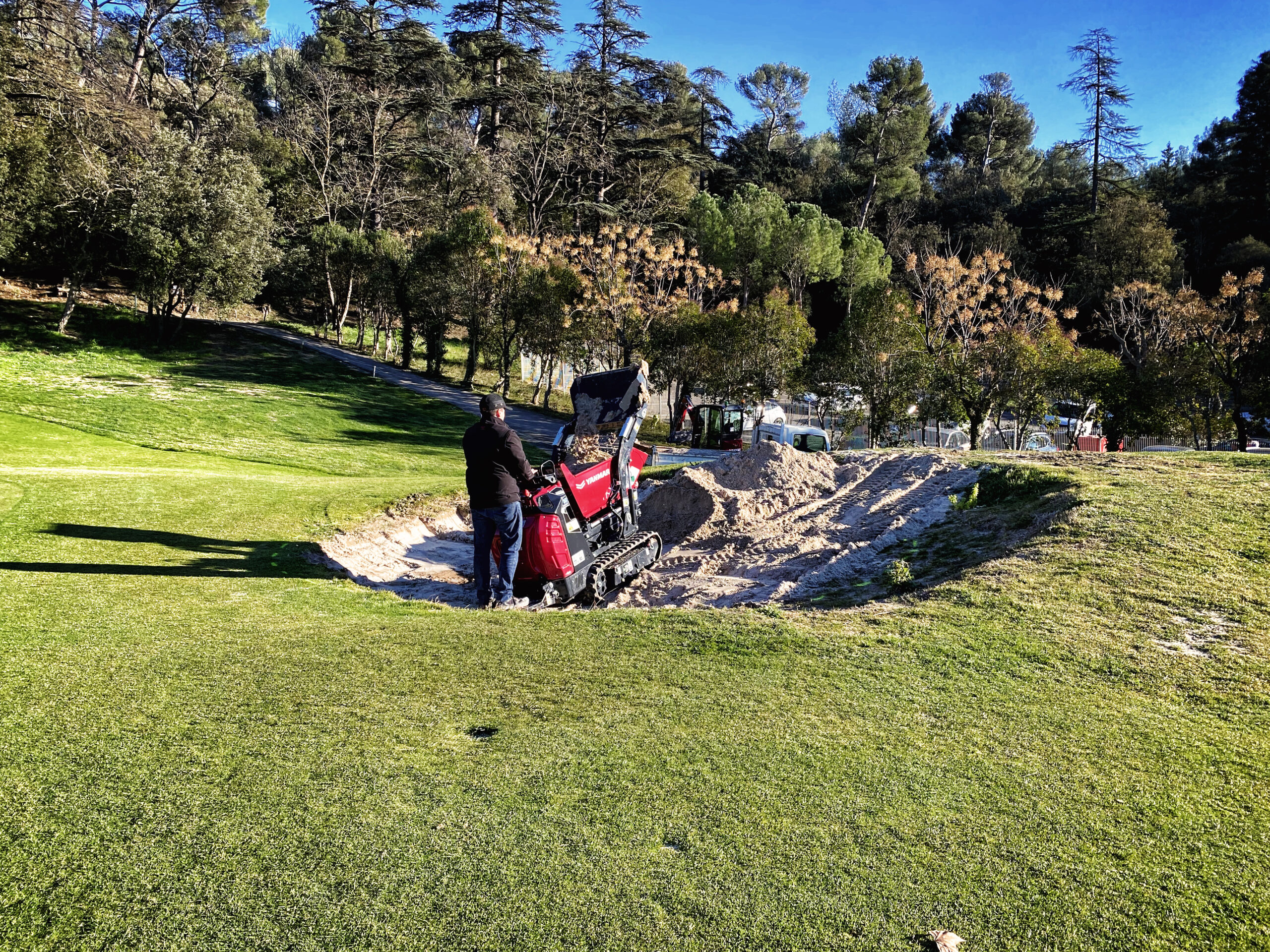 GRAVIT_elektryczne_wozidlo_gasienicowe_Yanmar_C08e_5