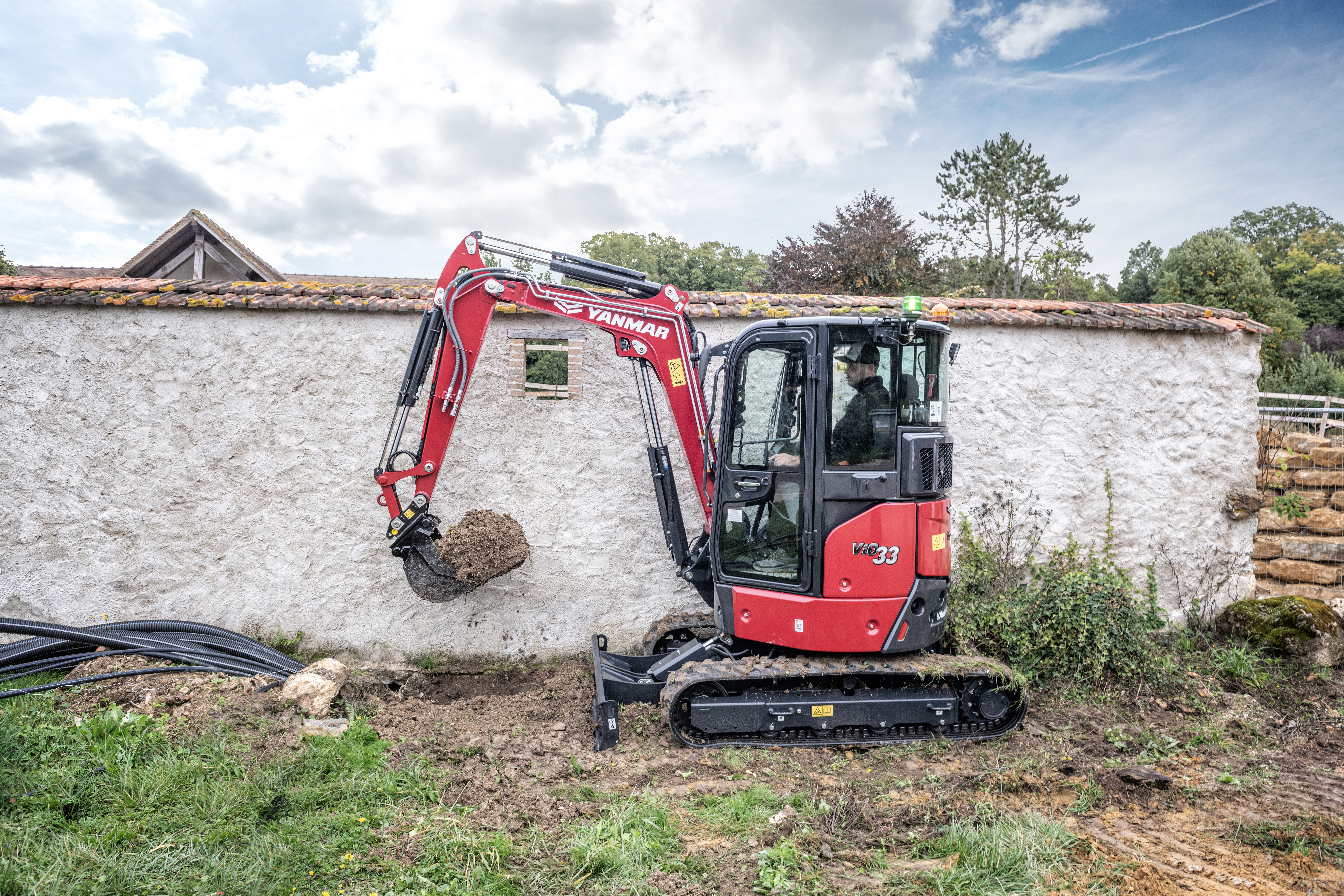 GRAVIT_minikoparka_gasienicowa_Yanmar_ViO33-7_1