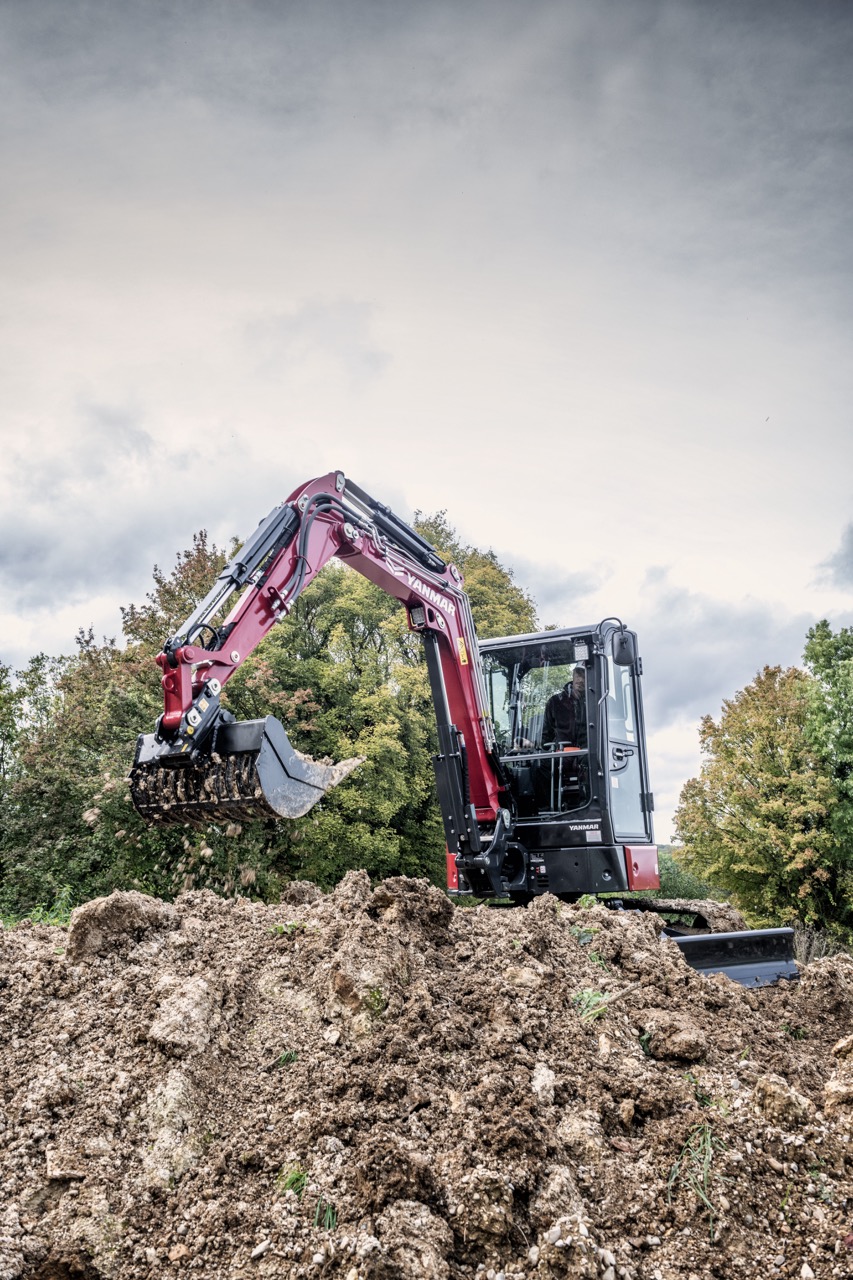 GRAVIT_minikoparka_gasienicowa_Yanmar_ViO33-7_5 Duży