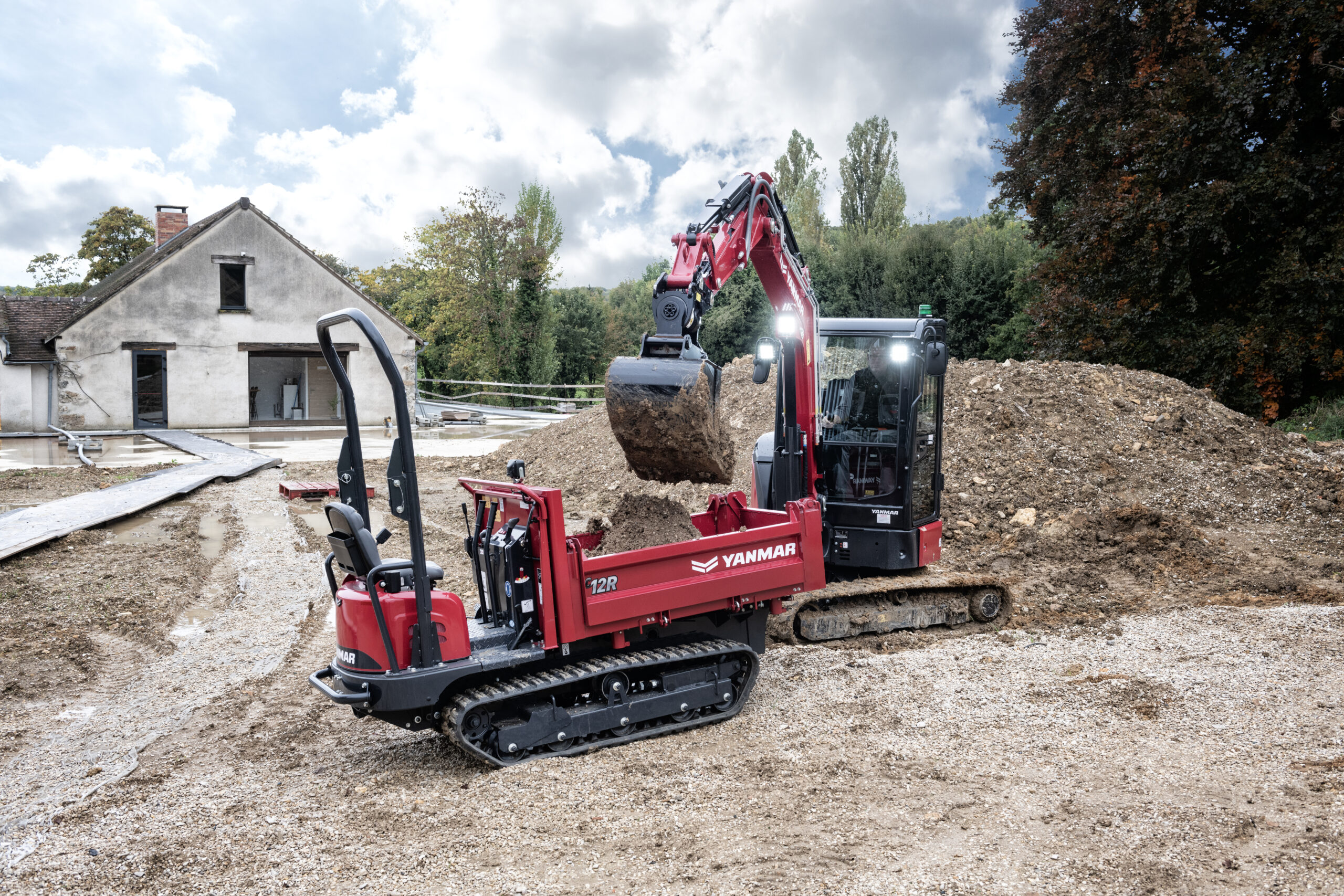 GRAVIT_wozidlo_gasienicowe_Yanmar_C12_3